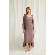 Moda Şahsenem Dekolteli Yakası ve Kolu Dantelli Sabahlık Takımı