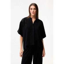 Love My Body Nakış Detaylı Kısa Kollu Bluz Siyah 115L9377002