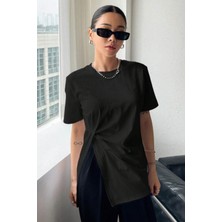 Tarz Cool Kadın Asimetrik Tişört Yırtmaçlı Basic Oversize Kısa Kollu Modern Şık T-Shirt