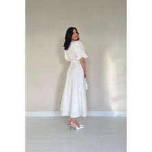 Ru Collective Ekru Göğüs Kup Detaylı Kemerli Brode Elbise
