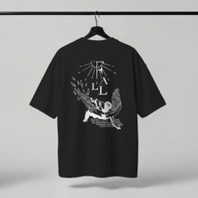 Foxart Wearing Studio Ikarus™