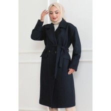 Kadın Kaşe Kaban Uzun Boy Kruvaze Yaka Kuşaklı Tesettür Kaşe Kaban Astarlı - Lacivert