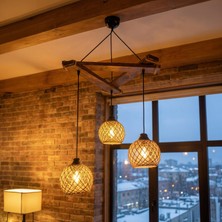 Celestia Home Dekoratif Ahşap Üçgen Gövdeli 3'lü Hasır Şapkalı Sarkıt Avize - Rustik Bohem Çapraz Kütük Lamba