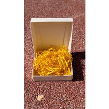 Orbak Kağıtçılık Beyaz Karton Takı Kutusu + Hardal Sarısı Kırpık Kağıt – Kapaklı Kolye Bileklik Kutusu 10 Adet 9,5x9,5 x 2 cm