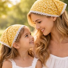 Anne Kız Kombin Bandana – Pamuklu Papatya Desenli Dantelli Bağlamalı Saç Bandı Seti