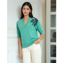 Mamayaga Kadın V Yaka Pamuk Viskon Kısa Kol Spor Şık Çiçek Nakışlı Bluz