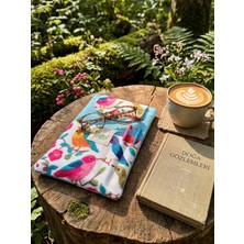 Tadsy Renkli Kuş Çiçek Desenli Kitap Kılıfı Şık ve Kitap Koruyucu Kılıf Cepli Çok Amaçlı Hediye 19X25 cm