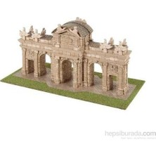 Puerta De Alcala