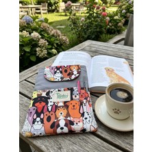 Tadsy Karikatür Köpek Desenli Kitap Kılıfı Şık ve Kitap Koruyucu Kılıf Cepli Çok Amaçlı Hediye Çok Amaçlı Çanta Hediye 19X25 cm