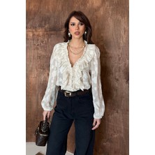 Bejna Kadın Nakış Işlemeli V Yaka Şık Bluz