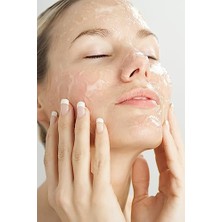 TeknoKapsül Kuru ve Yağlı Ciltler Için Yüz Temizleme Jeli Innovation Gel 250 ml