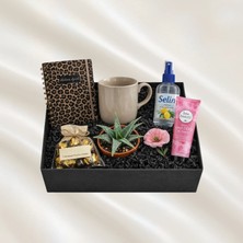 Cihania Store Kadınlara Özel Hediye Kutusu – Ajanda, Kupa, El Kremi, Çiçek, Kolonya Içeren Şık Ofis Seti-Leopar