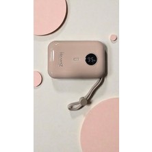 TeknoKapsül H2 10000 Mh Pd 20W ve USB 22.5W Fast Hızlı Şarj Dahili Type C ve Lightning Kablolu Dünya Standartlarına Uygun Polymer Batarya Birebir Amper LCD Göstergeli Powerbank (Yavruağzı)