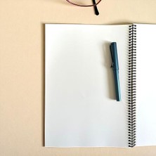TeknoKapsül Çizgisiz Spiralli Not Defteri, A4 Boyut (21X29,7 Cm), 60 Yaprak, 90GR. Ivory Kağıt, Ofis Için Ideal (Siyah Kapak)