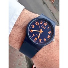 Q&Q Su Geçirmez Unisex Kol Saati 3b1091