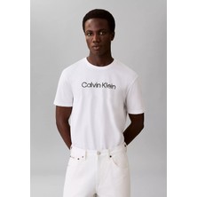 Calvin Klein Erkek Kısa Kol Bisiklet Yaka Calvın Yazı Desenli Pamuklu Beyaz T-Shirt LV04LF809G-YAF