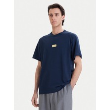 Versace Erkek Metalik Logo Desenli Normal Kalıp Yuvarlak Yakalı Pamuklu Kısa Kollu Mavi-Gold T-Shirt 80GAHT05 CJ00T-G83