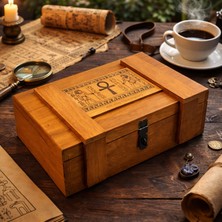 TUN'S WOODS Kişiye Özel Asma Kilitli Ahşap Kutu 30X16X10 cm Marin Kayın Ahşap Dekoratif Hediye Kutusu