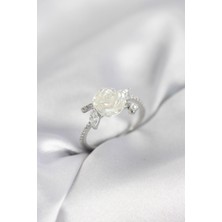 Luxdanet Gümüş Renk Gül Model Zirkon Taşlı Kadın Yüzük