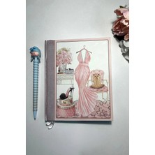 Brandi Sert Kapaklı Düz Pembe Elbiseli Hatıra Defteri 15X18 cm