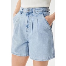 Lacoste Women's Loose Fit Denim Light Blue Bermuda Jean Shorts Kadın Bol Kesim Kot Şort Açık Mavi