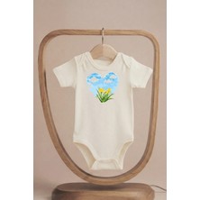 Pamuk Saray Organik %100 Pamuklu Mavi Gökyüzü ve Bulut Baskılı Kısa Kollu Çıtçıtlı Bebek Body Badi Zıbın