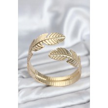 Buğz Yaprak Model Gold Renk Kadın Bileklik