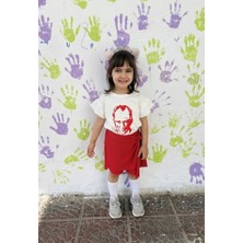 Stilera Kız Çocuk Atatürk Baskılı Kısa Kollu Beyaz Tişört ve Kırmızı Şort Etek Alt Üst Takım (Kalıbı Dar)