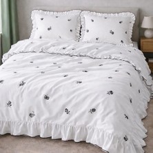 Çift Kişilik %100 Pamuk Black Rose Fırfırlı Nevresim Seti Ekru