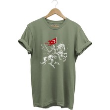 Widi Unisex Ay Yıldız Türk Bayraklı Atlı Savaşçı Tasarım Baskılı %100 Pamuk Bisiklet Yaka Basic T-Shirt