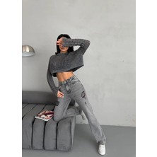 Zeo Basic Kadın Straight Jean Yırtık Detaylı Ara Bel Boru Paça Kot Pantolon Gri