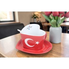 Elifeshop Ay Yıldız Kalp Tasarımlı Türk Bayraklı Kaşıklı Porselen Kupa Fincan Seti – 250 ml Büyük Boy