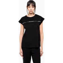 EA7 Kadın Pamuklu Yuvarlak Yakalı Logo Şerit Desenli Kısa Kollu Siyah T-Shirt 7W000958 AF12503-UC001