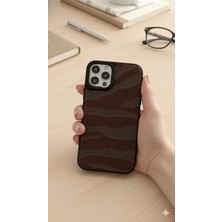 Bovinox Iphone 15 Pro Uyumlu Lüks Leopar Desenli Kamera Korumalı Peluş Tüylü Telefon Kılıfı Kapak