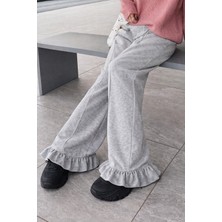 Tarz Cool Kadın 2 Iplik Salaş Kesim Feminen Fırfır Detaylı Bol Paça Eşofman Altı