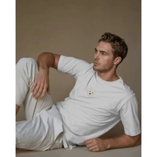 Muhtar Store Beyaz Husky Mavi Göz Baskılı Unisex Oversize Tişört – Minimal Premium Husky Tasarım