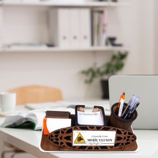 Hediye Vakti Iş Güvenliği Uzmanına Özel Ahşap Masa Üstü Isimlik