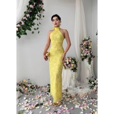 MBK Fashion Sarı Sim Baskılı Halter Yaka Uzun Abiye Elbise