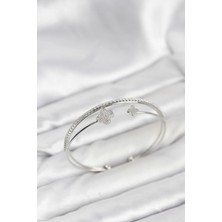 Uravas Store Yonca Model Pirinç Gümüş Renk Kadın Bileklik