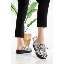 SABOTERLİK Ortopedik Doktor ve Hemşire Terliği Leopar Desenli – Kaymaz Tabanlı Konforlu Sağlık Personeli Terliği