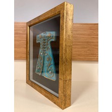 Plus Home Tablo Duvar Dekoratif El Yapımı Altın Çerçeveli Turkuaz Kaftan Detaylı Çapı 36X32 cm
