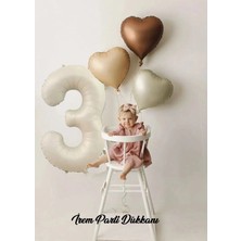 İrem Parti Dükkanı 3 Yaş Parti Retro Pastel Doğum Günü Seti 1 Adet Bej Krem Rakam Folyo, 3 Adet Kalp Folyo Balon