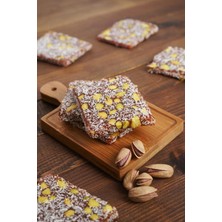 Bulutlar Kuruyemiş 500 gr Antep Fıstıklı Yaprak Cezerye Portakal Aromalı Sağlıklı Atıştırmalık