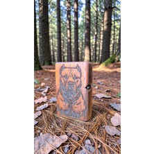 Precious Ireko Ağacı Lazer Kazıma Pitbull Figürlü Benzinli Çakmak - El Yapımı Özel Tasarım