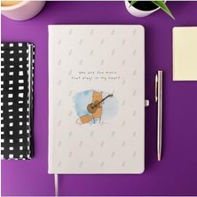 Hediyesepeti Sen Kalbimde Çalan Müziksin Mottolu Minimal Tasarımlı Çizgili Not Defteri 13 cm x 21 cm 100 Yaprak