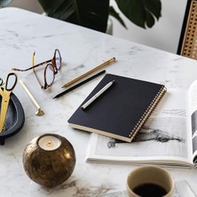 Vigordurus A5 Siyah Karton Kapak 70 Yaprak 110 Gram Düz Çizgisiz Not Defteri