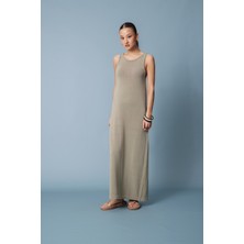 Nisan Triko Kayık Yaka Uzun Triko Elbise