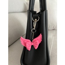 Baalaa Pembe Fiyonk Kanatlı Çanta Süsü & Anahtarlık – Şık Bag Charm