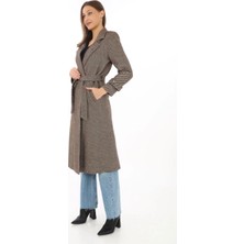 Freedom Kadın Balık Sırtı Kaşe Kaban Uzun Boy Kruvaze Yaka Kuşaklı Astarlı Tesettür Kaban - Vizon