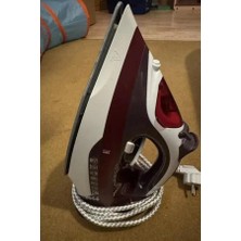 Yeni Nesil Kırmızı Buharlı Ütü 2200 Watt Seramik Tabanlı Yüksek Buhar Gücü Veralya Tech